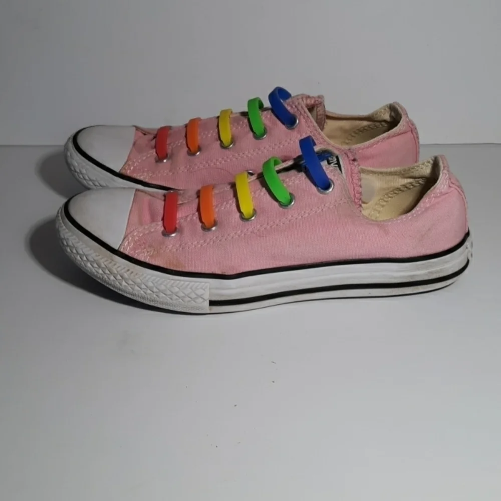 Girls pink Converse All Star low tops